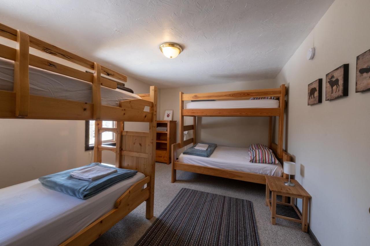 Dreamcatcher Hostel Golden Exterior photo