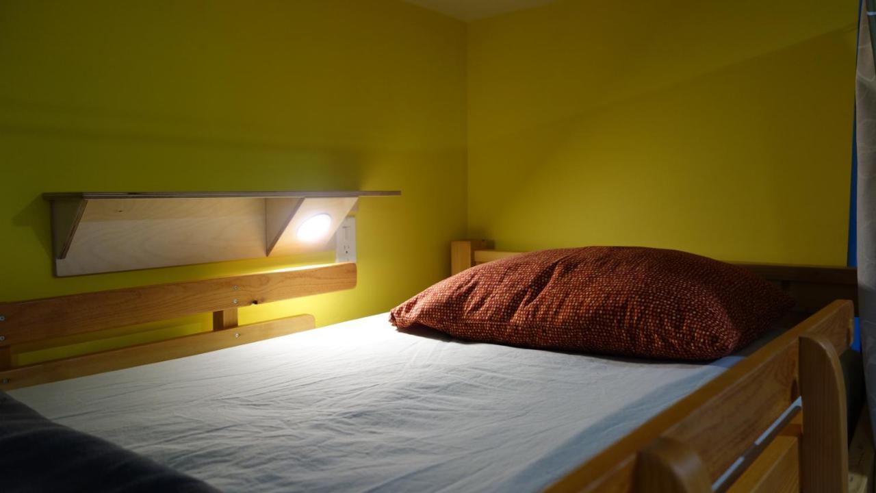 Dreamcatcher Hostel Golden Exterior photo
